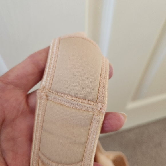 NWOT Amoena Womens Clara Mastectomy Bra - Picture 4 of 7